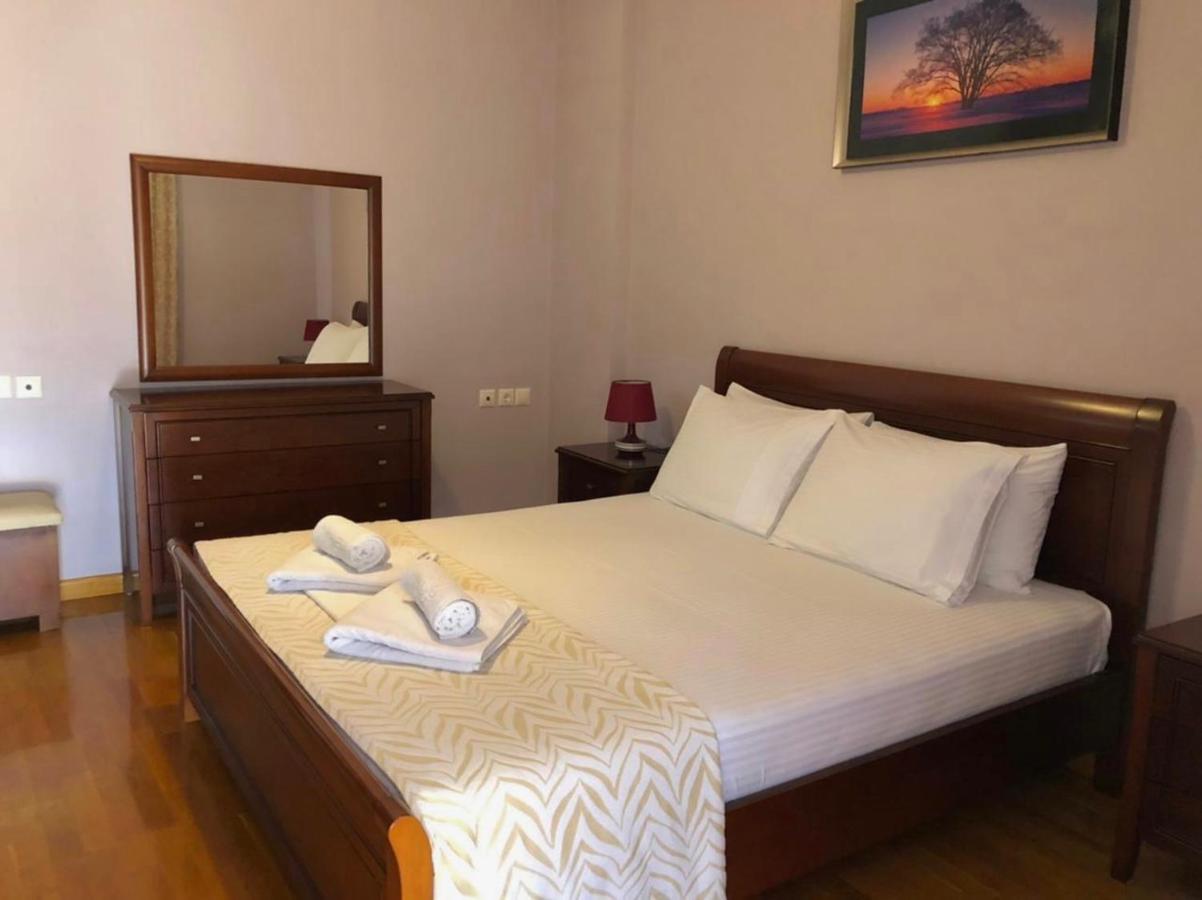 Erdeti Boutique Hotel Sarandë Eksteriør billede